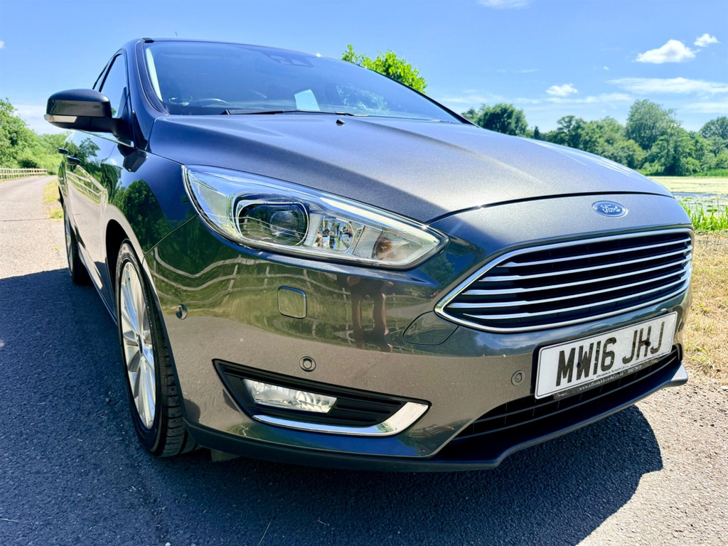 Ford Focus 1.0T Ecoboost Titanium X Euro 6 Ss Grey #2
