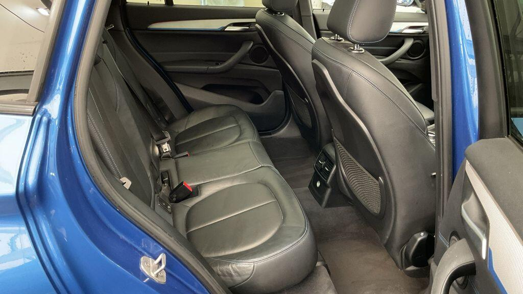 BMW X1 Silver #9