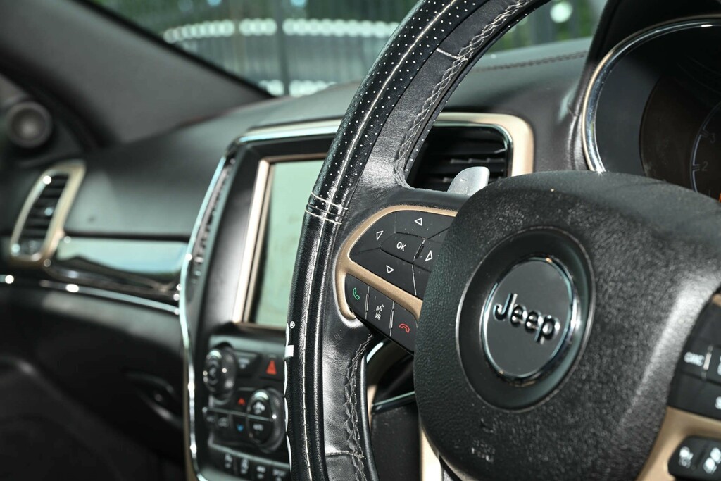 Jeep Grand Cherokee V6 Crd Summit White #19