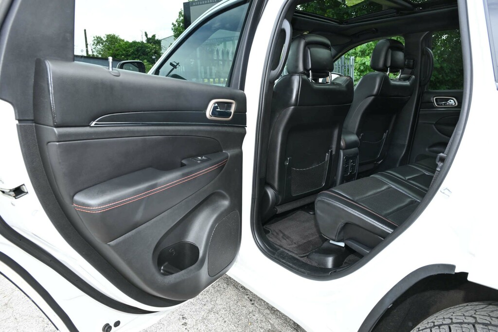 Jeep Grand Cherokee V6 Crd Summit White #29