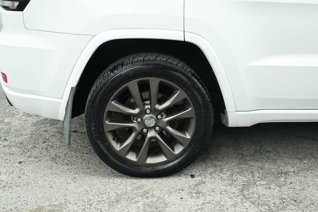 Jeep Grand Cherokee V6 Crd Summit White #56