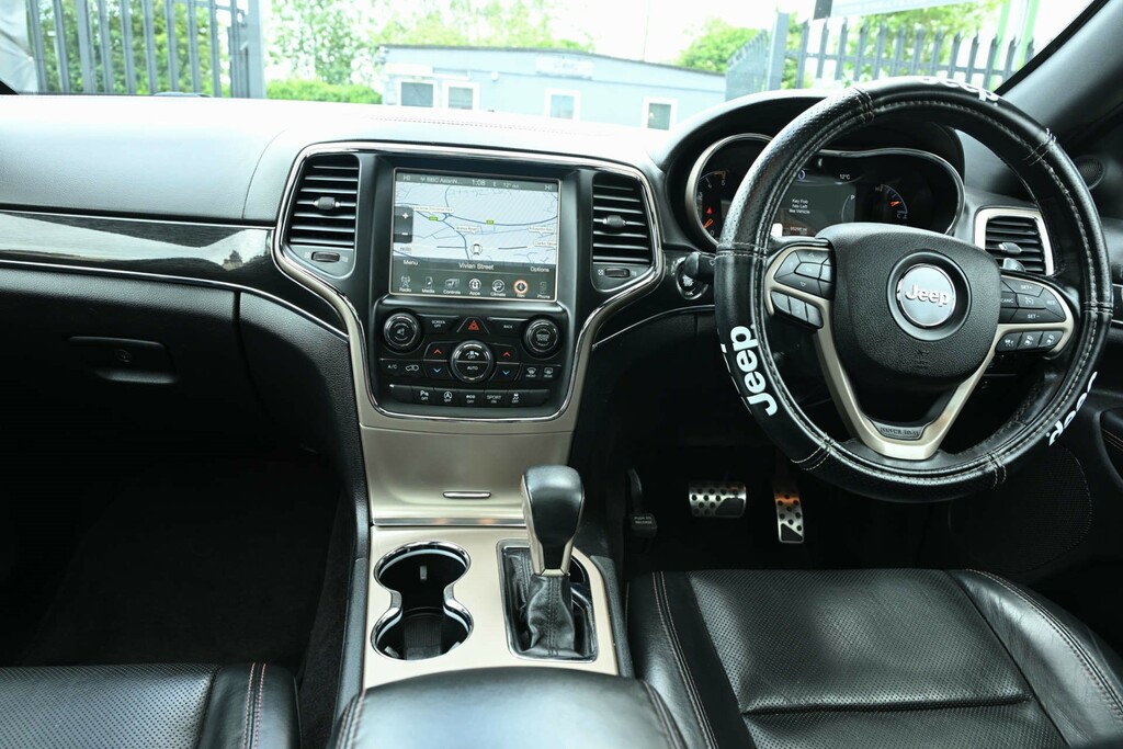 Jeep Grand Cherokee V6 Crd Summit White #37
