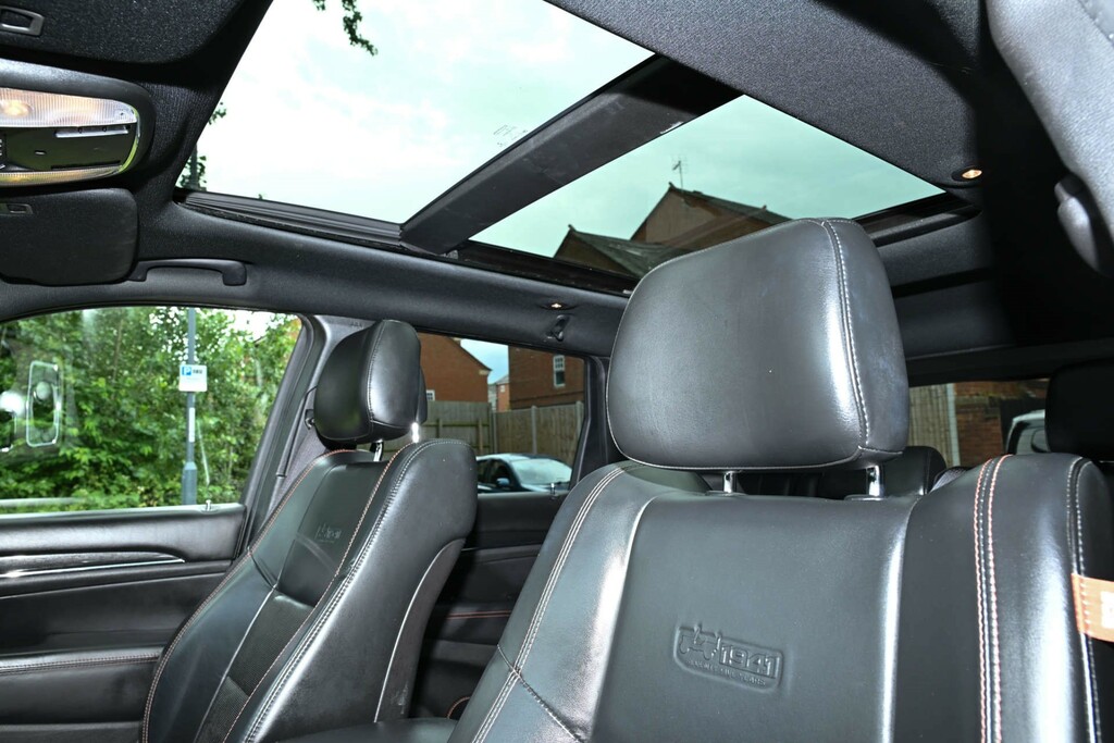 Jeep Grand Cherokee V6 Crd Summit White #23