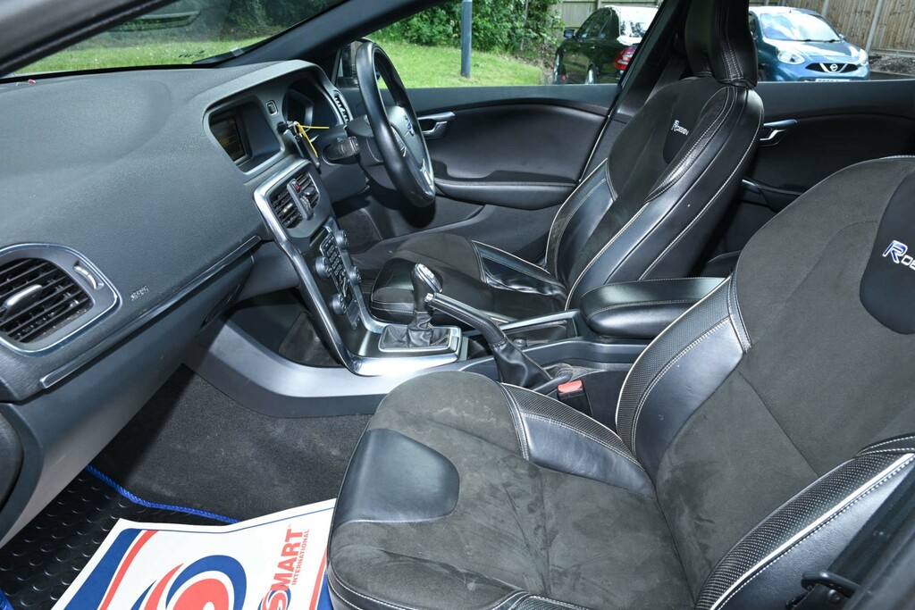 Volvo V40 2.0 D3 R-design Lux 148 Bhp Grey #20
