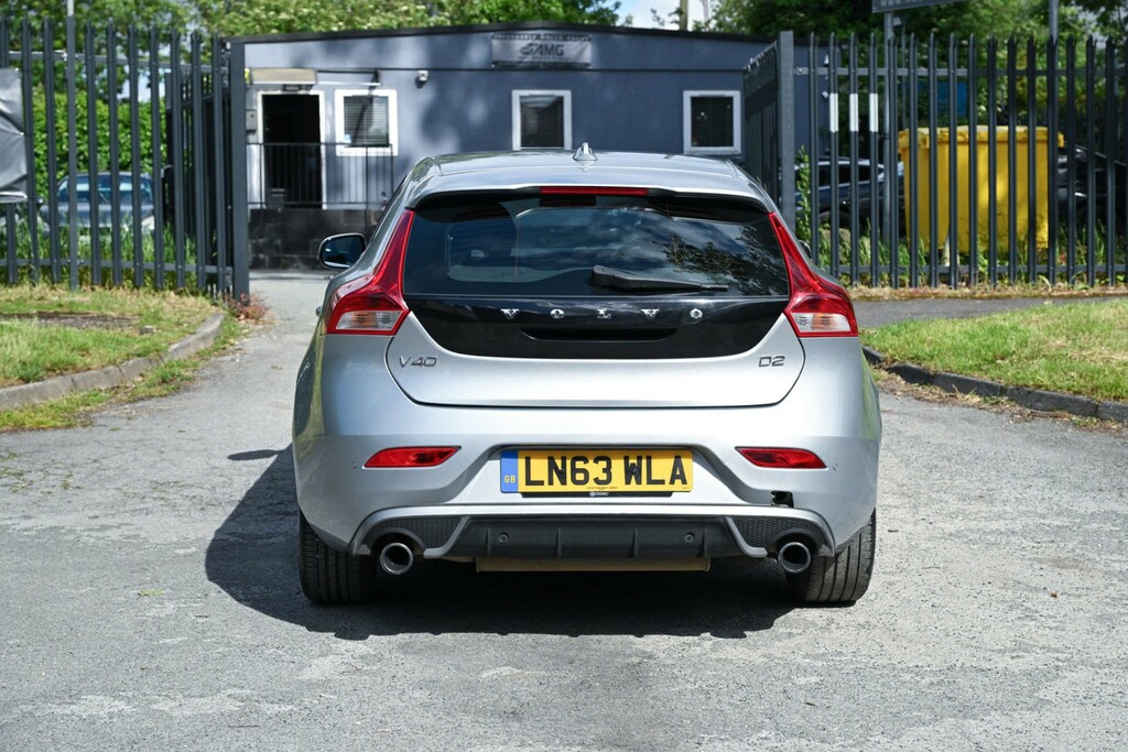Volvo V40 2.0 D3 R-design Lux 148 Bhp Grey #7
