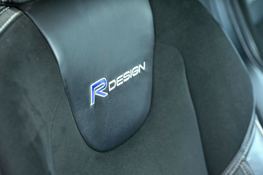 Volvo V40 2.0 D3 R-design Lux 148 Bhp Grey #23