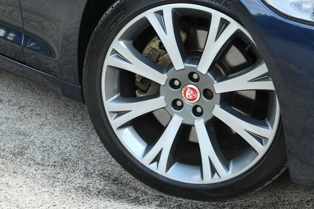 Jaguar XJ D V6 L Black #30