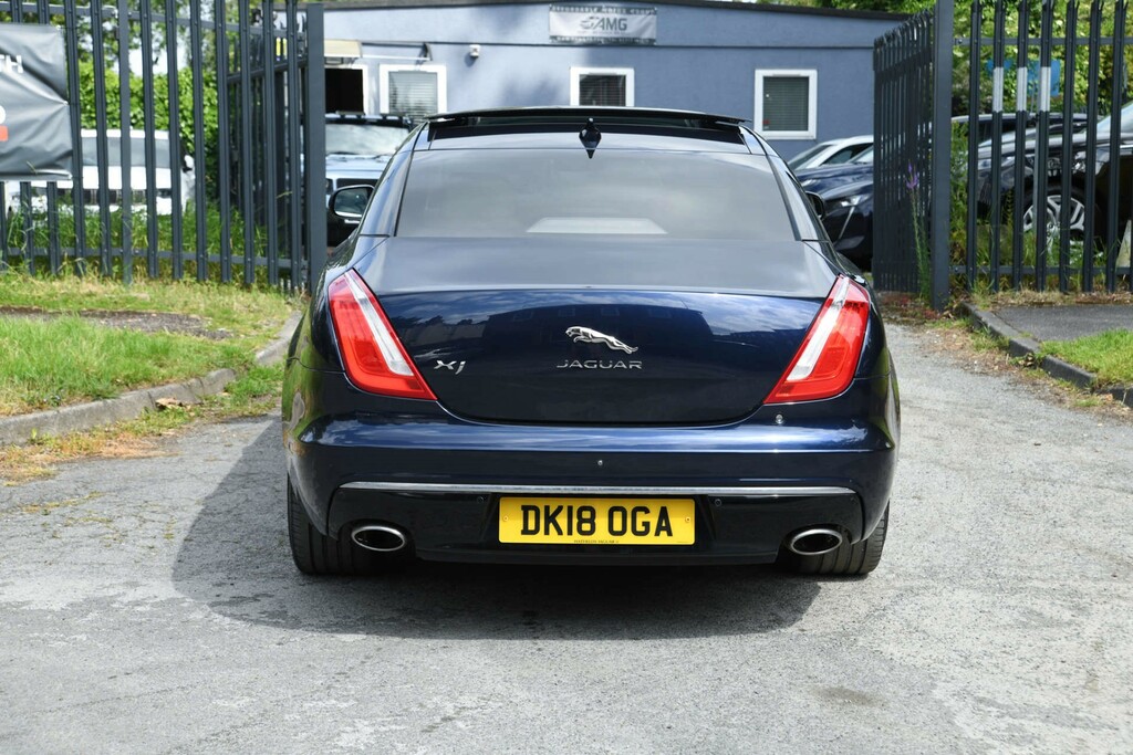 Jaguar XJ D V6 L Black #7