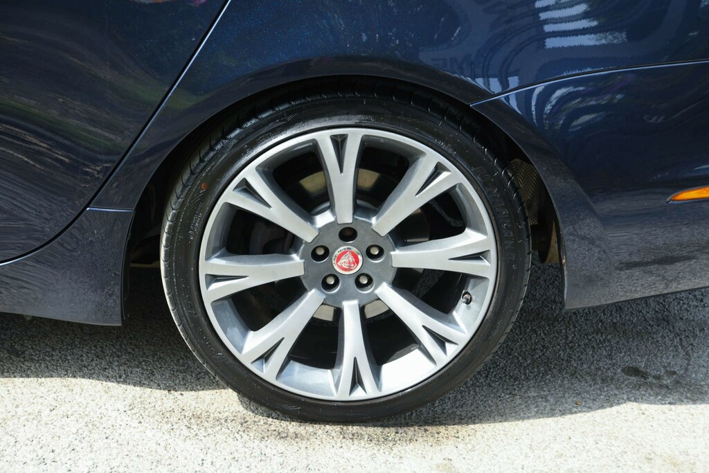 Jaguar XJ D V6 L Black #44