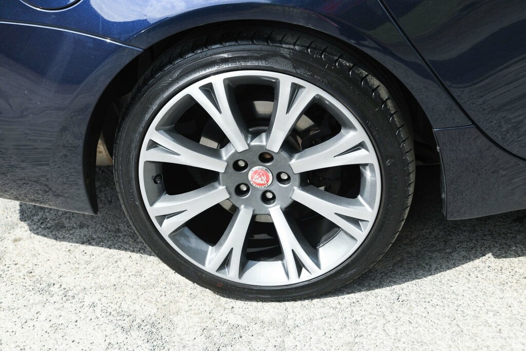 Jaguar XJ D V6 L Black #46