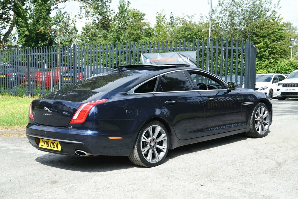 Jaguar XJ Portfolio V6 D Blue #6