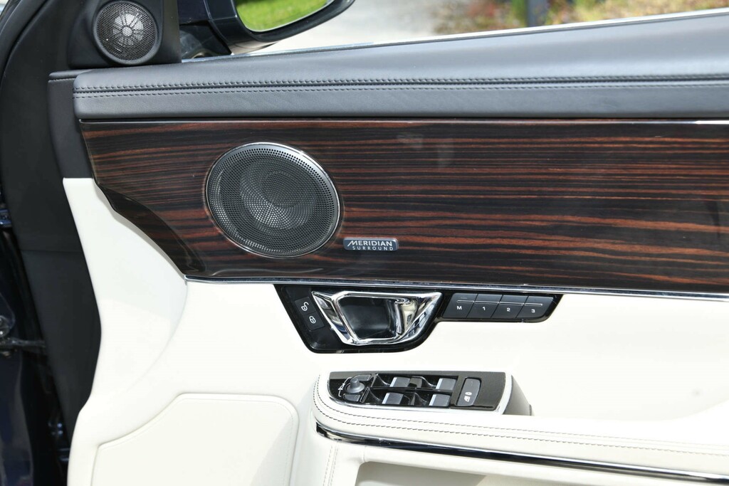 Jaguar XJ D V6 L Black #35