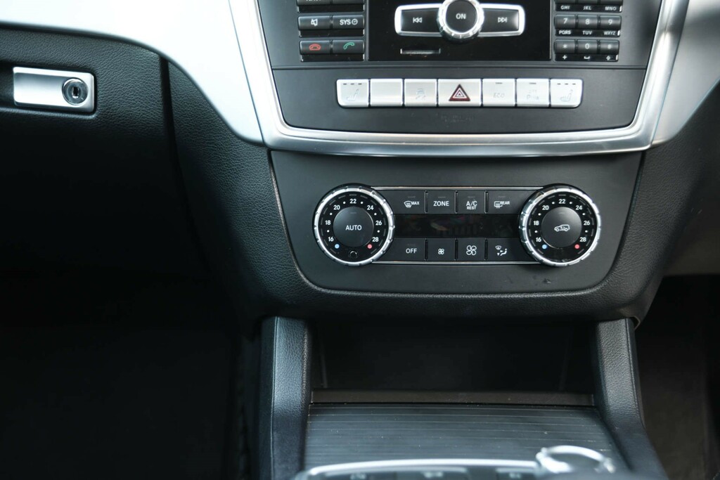 Mercedes-Benz M Class 2.1 Ml250 Bluetec Se Red #28