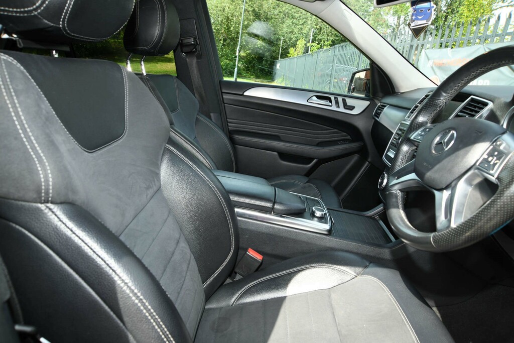 Mercedes-Benz M Class 2.1 Ml250 Bluetec Se Red #15