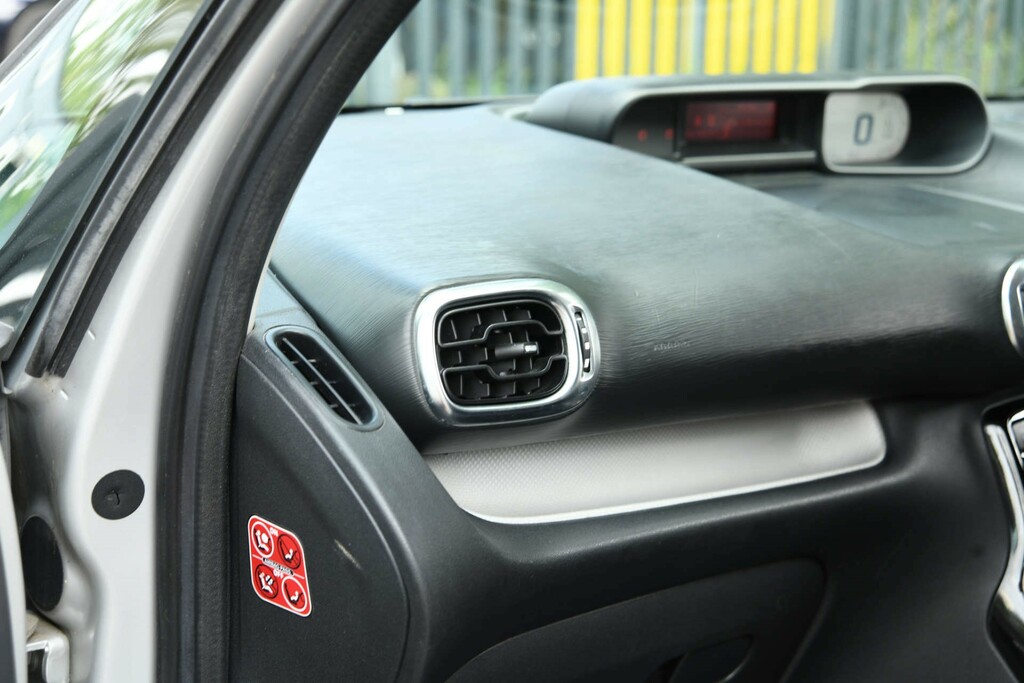 Citroen C3 Picasso Vtr Red #17