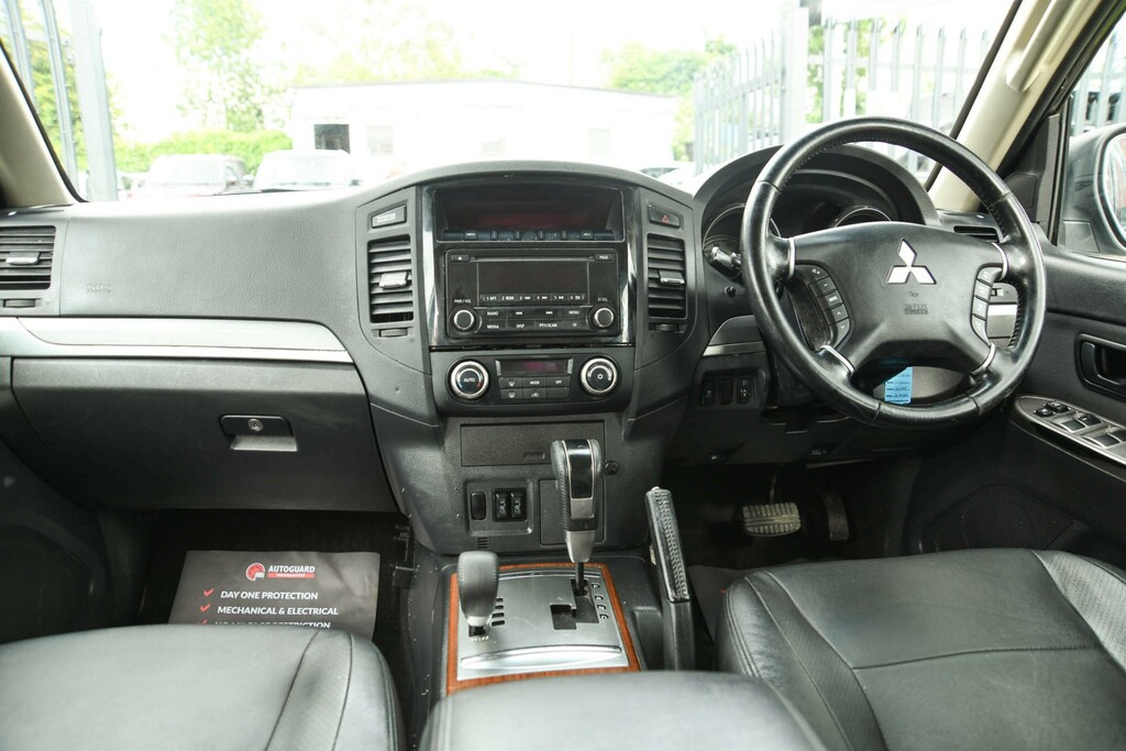 Mitsubishi Shogun Ishi 3.2 Di-dc 197 Sg3 Grey #24