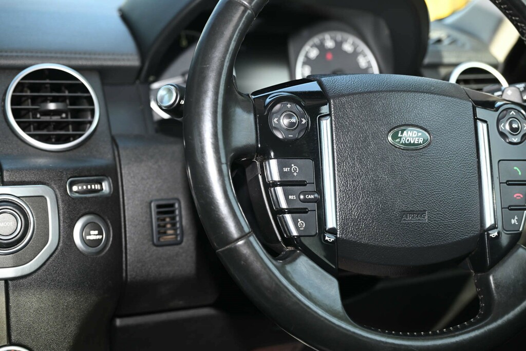 Land Rover Discovery 2.0 Td4 180 Hse White #35