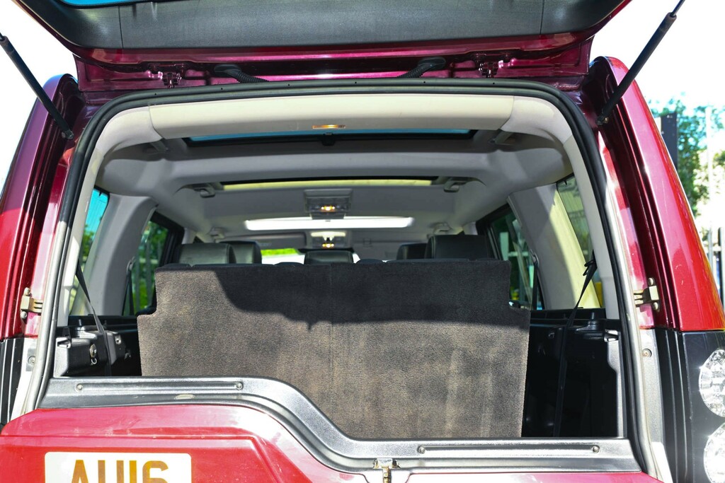 Land Rover Discovery 2.0 Td4 180 Hse White #11