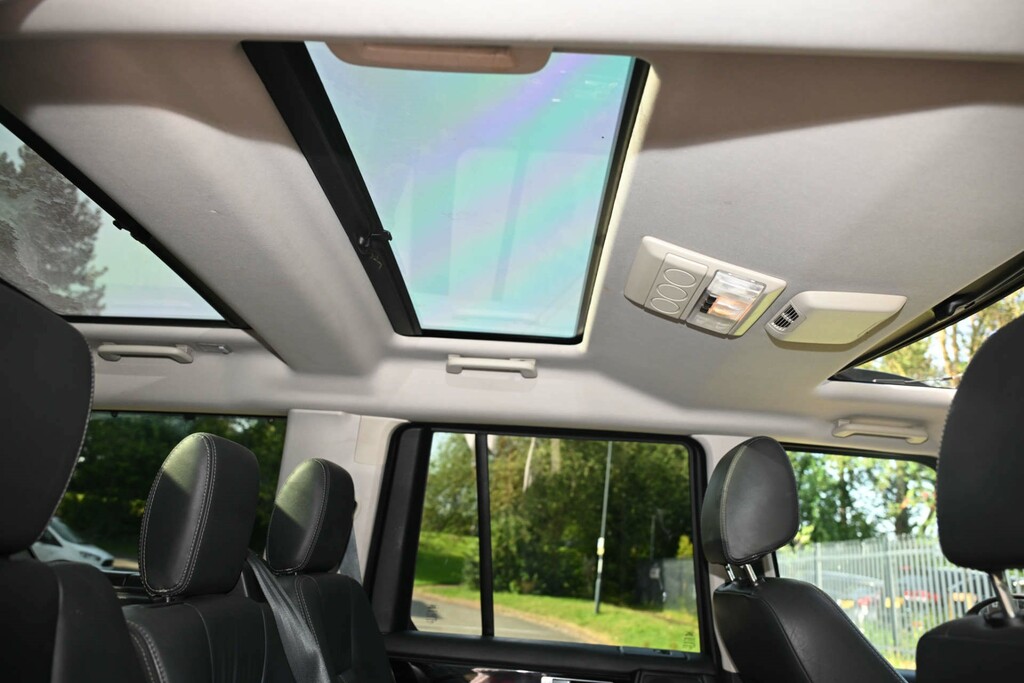 Land Rover Discovery 2.0 Td4 180 Hse White #12