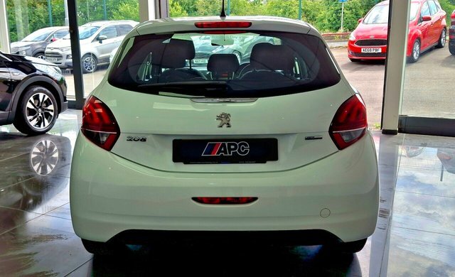 Peugeot 208 2015 1.0 Puretech Access Ac Hatchback Petro White #4
