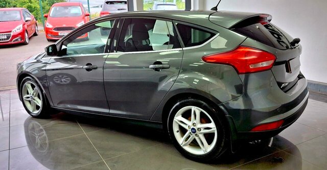Ford Focus 2017 1.0T Ecoboost Titanium Hatchback M Grey #3