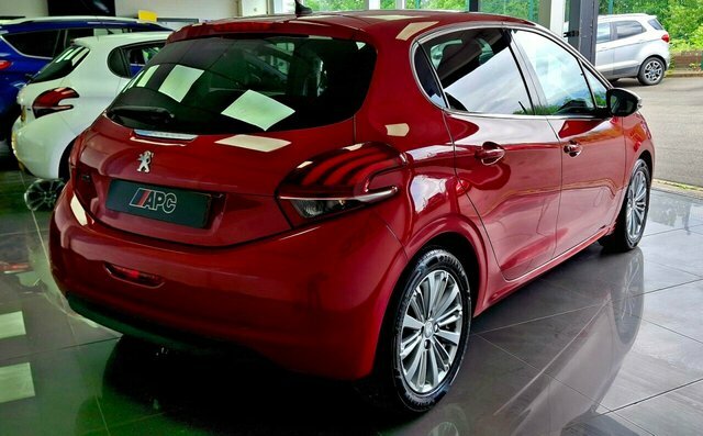 Peugeot 208 2017 1.2 Puretech Allure Hatchback Manu Red #5