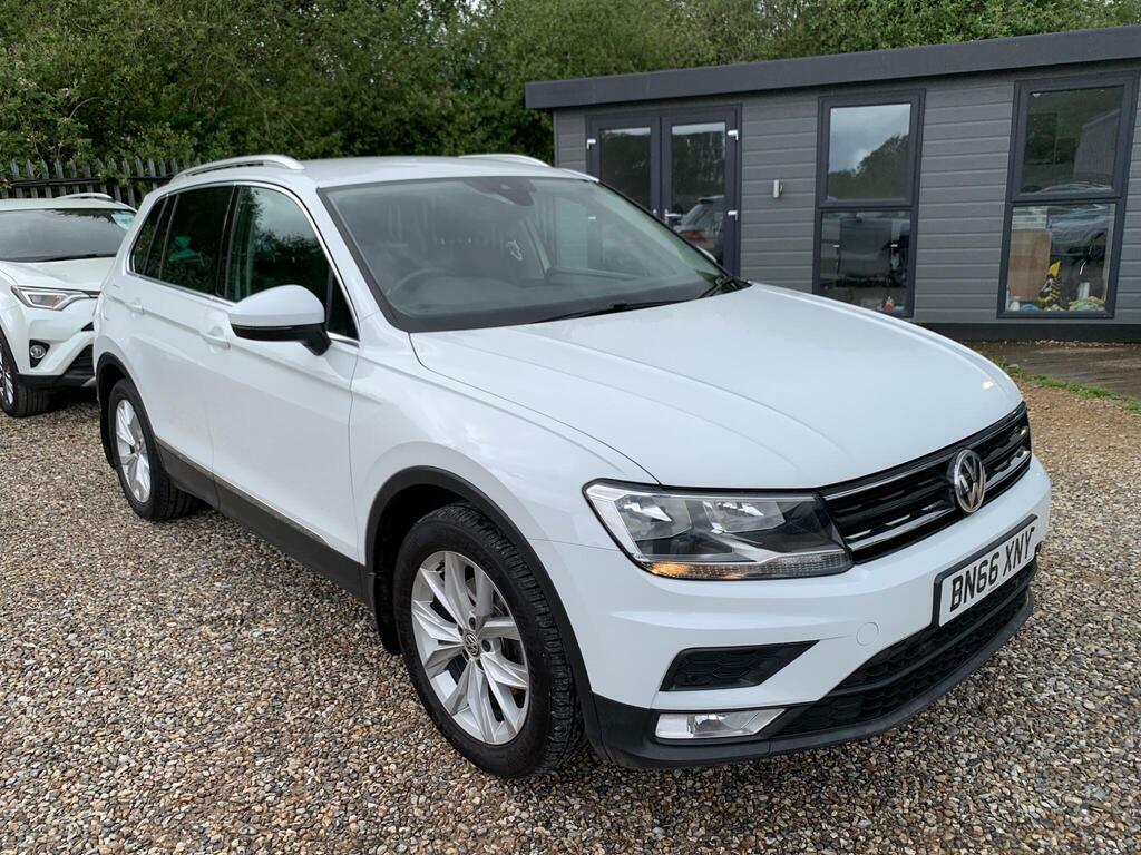 Volkswagen Tiguan 2.0 Tdi 150 4Motion Se Nav Black #12