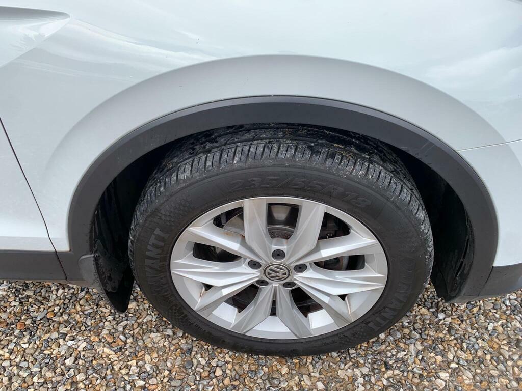 Volkswagen Tiguan 2.0 Tdi 150 4Motion Se Nav Black #17