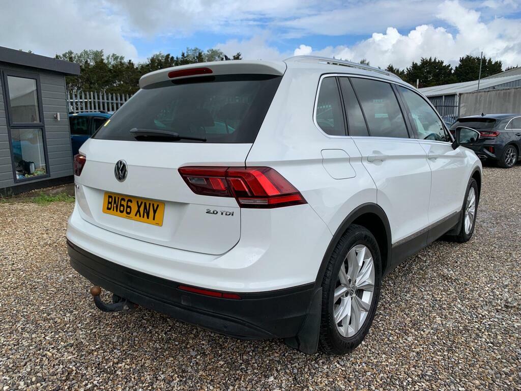 Volkswagen Tiguan 2.0 Tdi 150 4Motion Se Nav Black #10