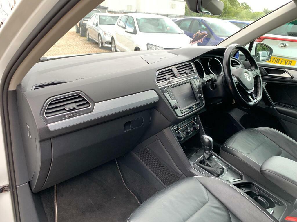 Volkswagen Tiguan 2.0 Tdi 150 4Motion Se Nav Black #32