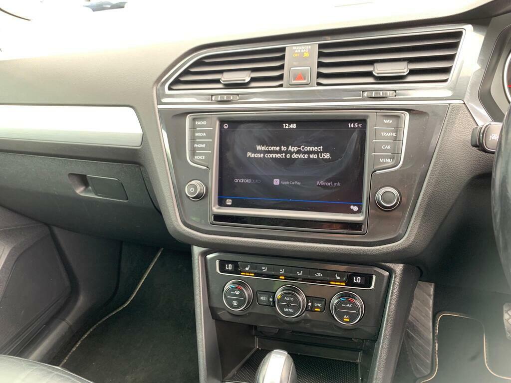 Volkswagen Tiguan 2.0 Tdi 150 4Motion Se Nav Black #28