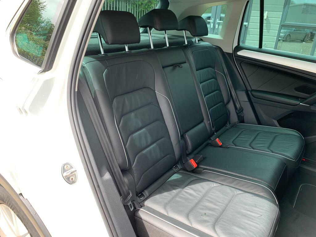Volkswagen Tiguan 2.0 Tdi 150 4Motion Se Nav Black #36