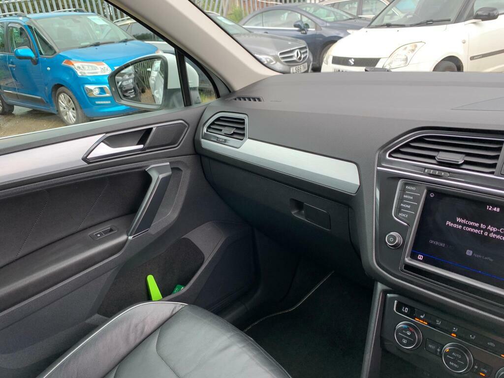 Volkswagen Tiguan 2.0 Tdi 150 4Motion Se Nav Black #31