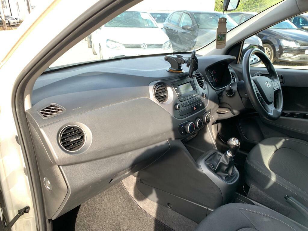 Hyundai I10 1.2 Premium 86 Bhp Blue #31