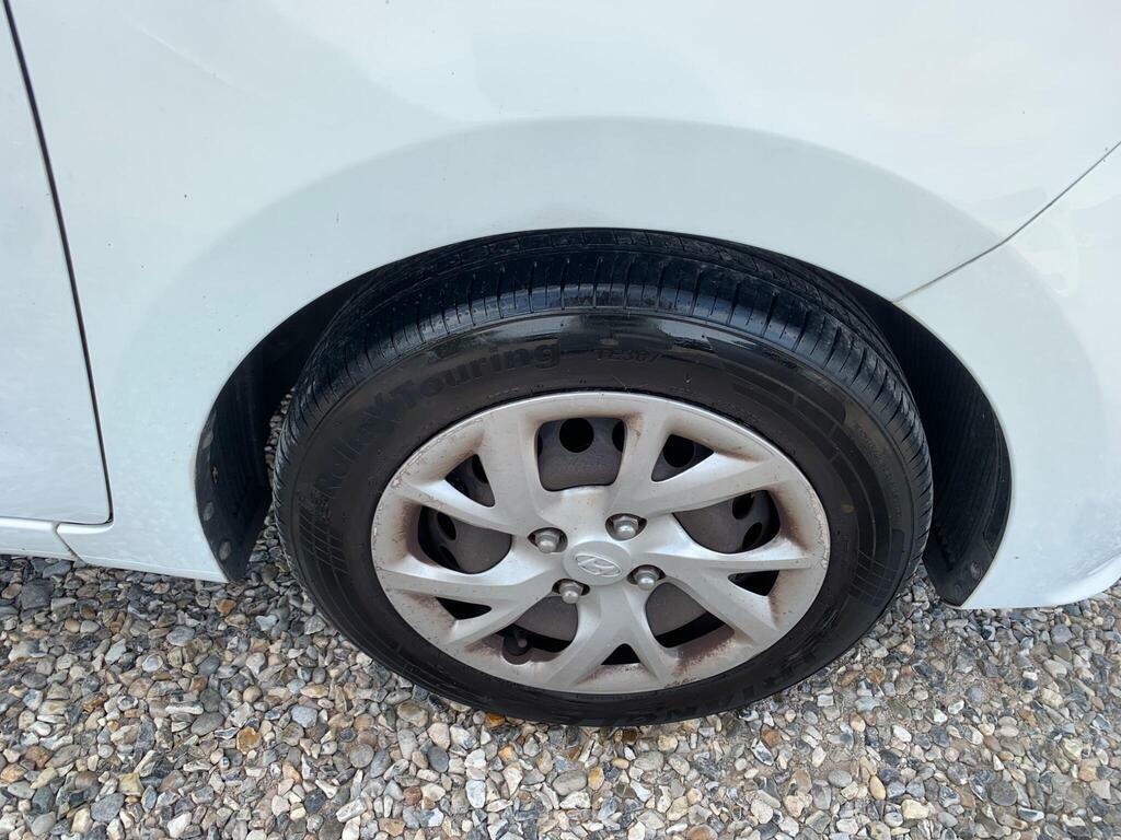 Hyundai I10 1.2 Premium 86 Bhp Blue #17
