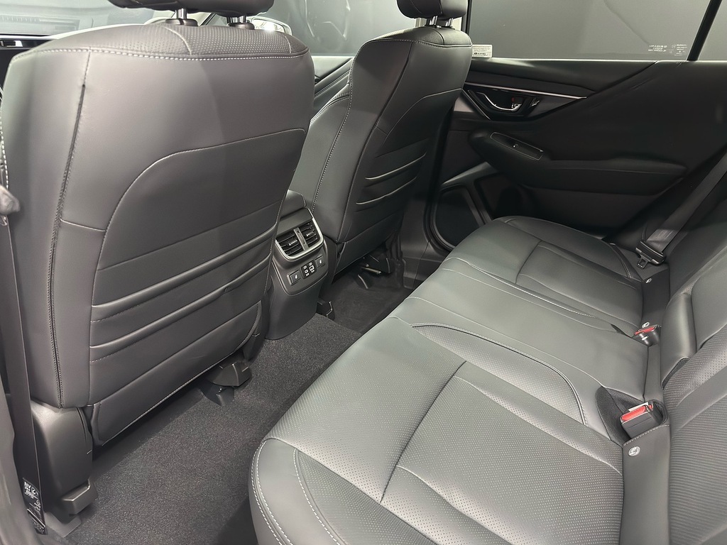 Subaru Outback 2.5I Limited Lineartronic Black #25