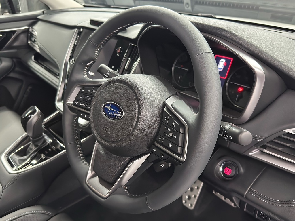 Subaru Outback 2.5I Limited Lineartronic Black #11