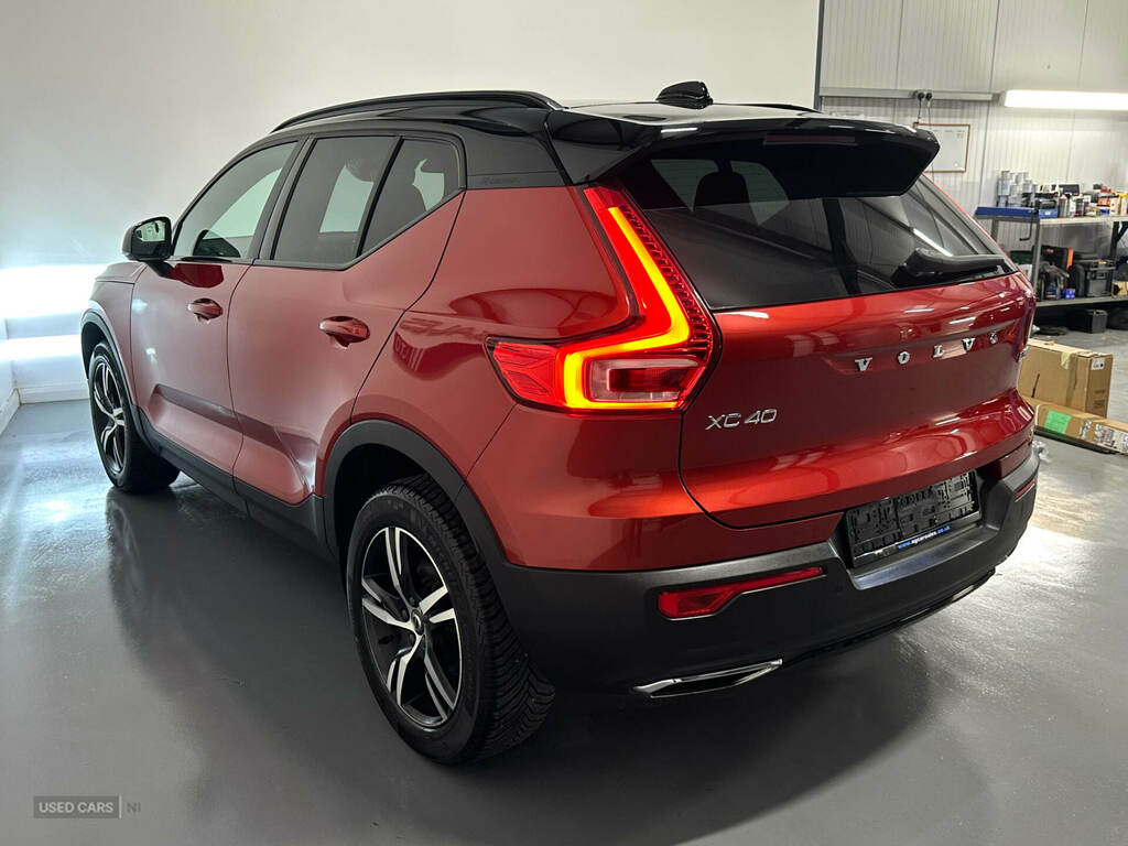 Volvo XC40 2.0 D3 R Design YW19NSF Red #5