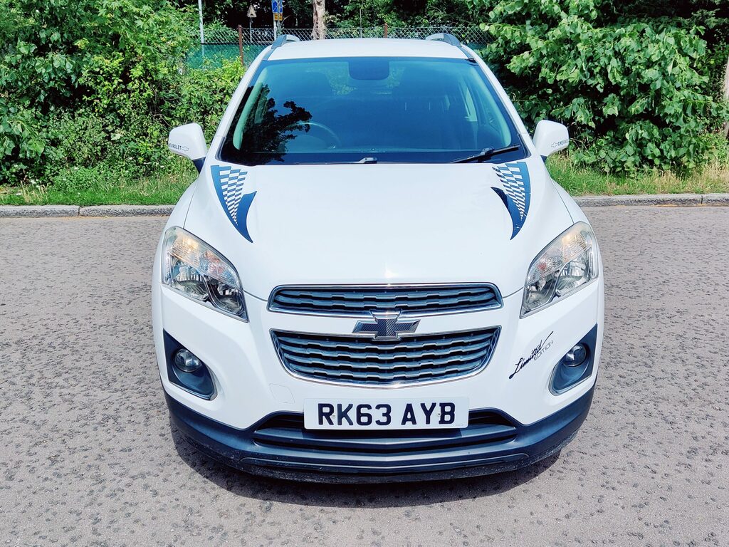 Chevrolet Trax Hatchback RK63AYB #2