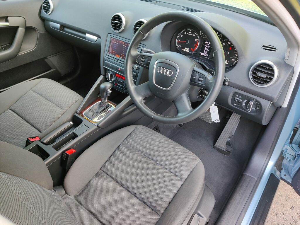 Audi A3 Hatchback RE58ZYJ #4