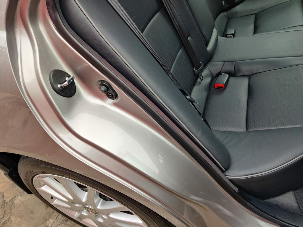 Lexus IS 300 3.0 Sportcross Silver #53
