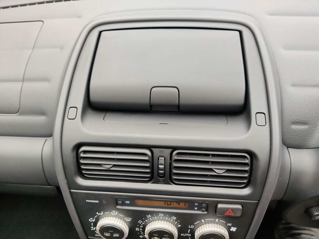 Lexus IS 300 3.0 Sportcross Silver #24