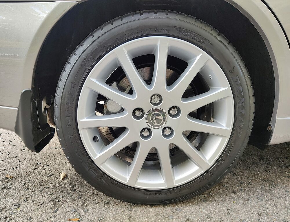 Lexus IS 300 3.0 Sportcross Silver #68
