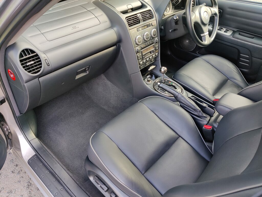 Lexus IS 300 3.0 Sportcross Silver #25