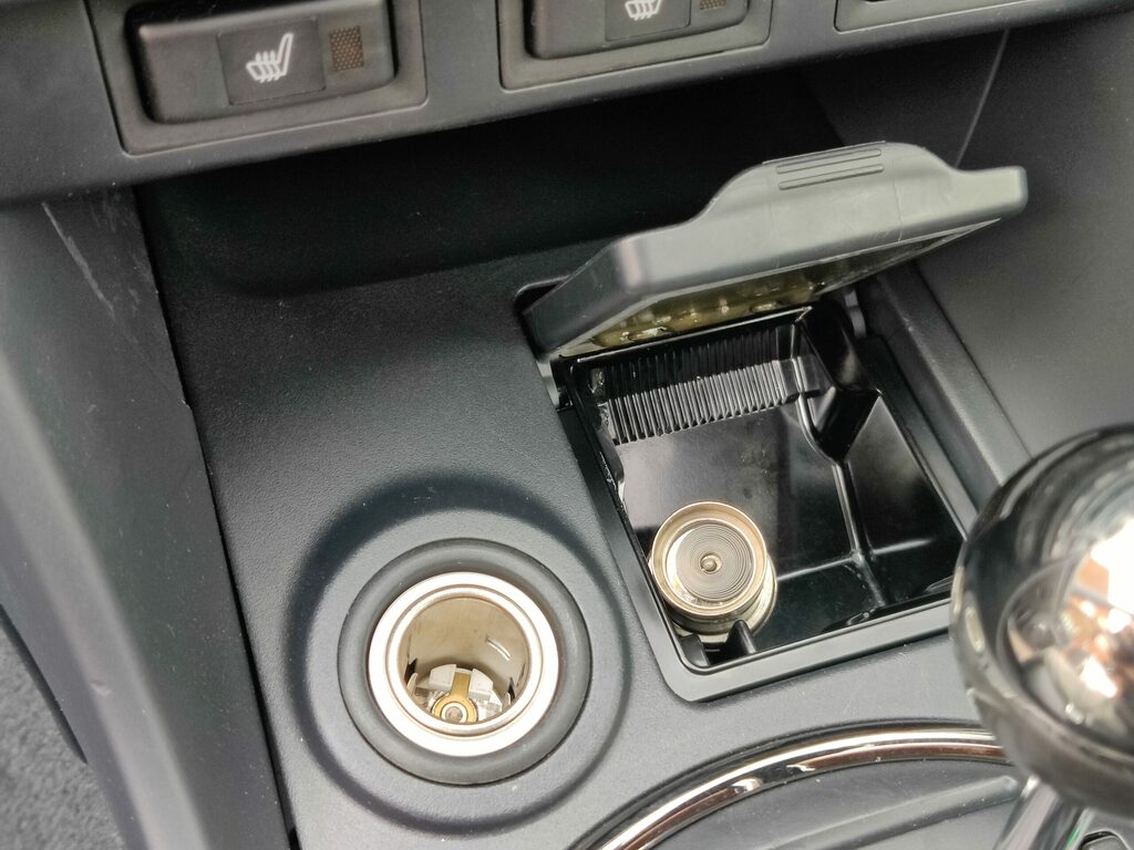 Lexus IS 300 3.0 Sportcross Silver #37