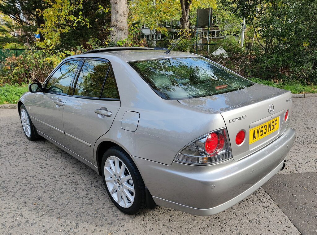 Lexus IS Saloon #5