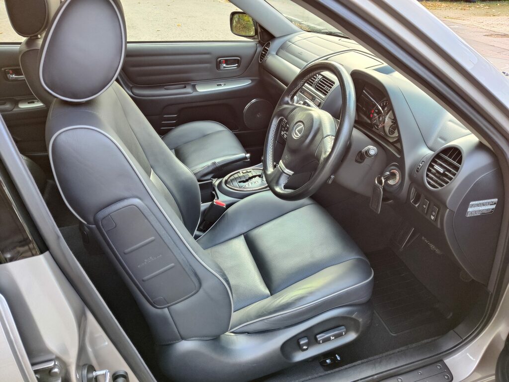 Lexus IS 300 3.0 Sportcross Silver #36