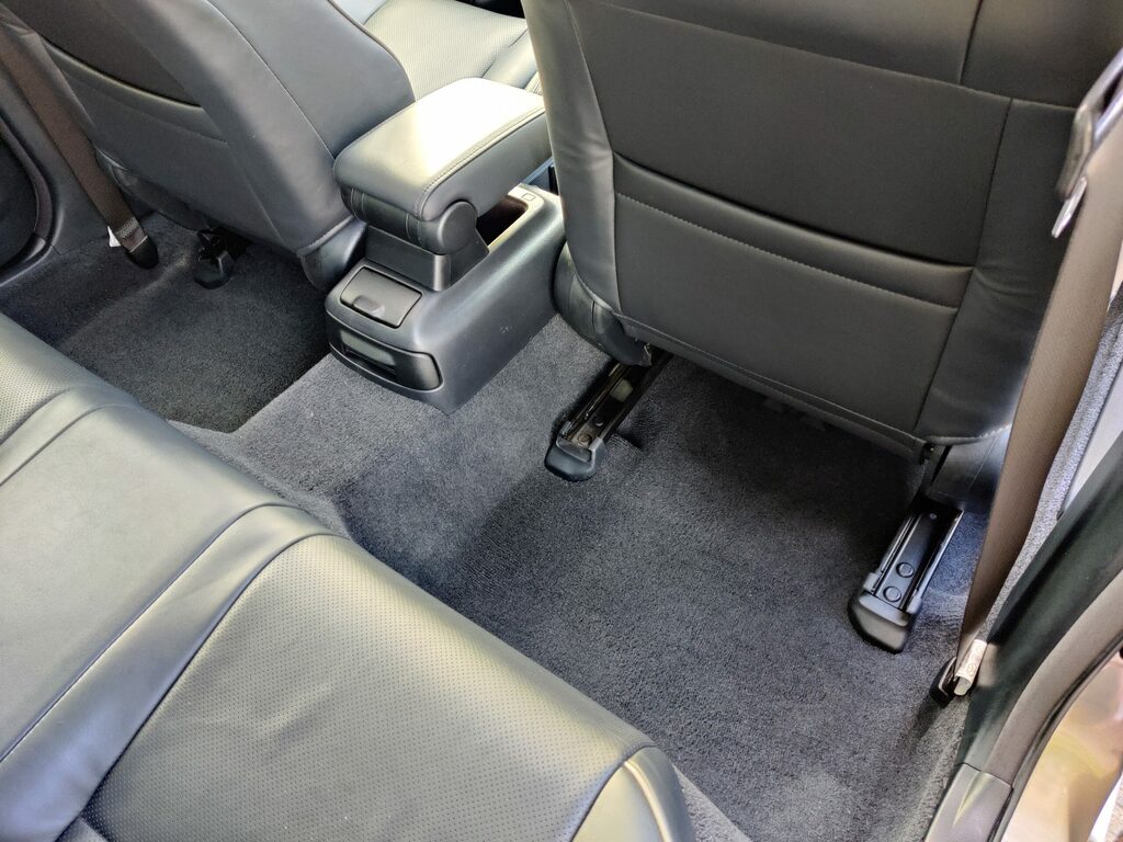 Lexus IS 300 3.0 Sportcross Silver #40