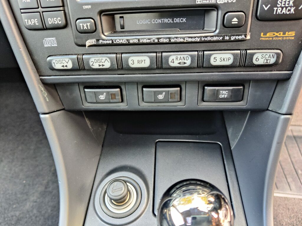Lexus IS 300 3.0 Sportcross Silver #29