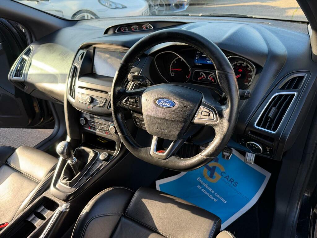 Ford Focus Hatchback 2.0 Tdci St-3 Euro 6 Ss 201616 Black #3